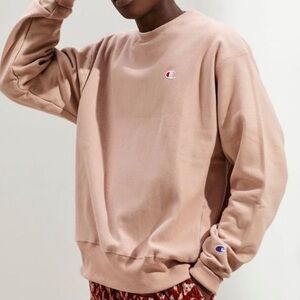 Champion woman’s crew neck sweatshirt size extra extra large!